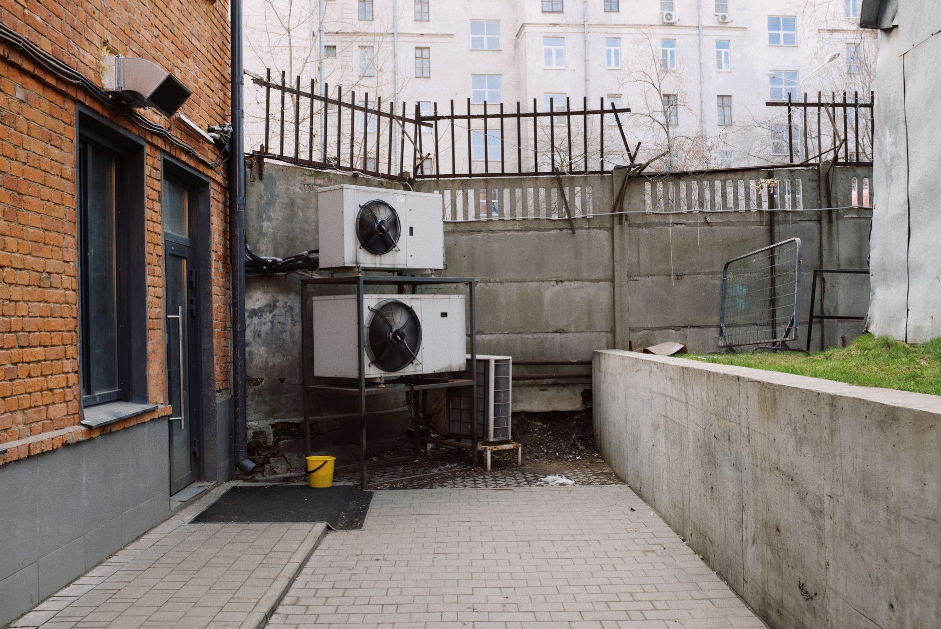 Technical building systems - AC, electrical and plumbing maintenance